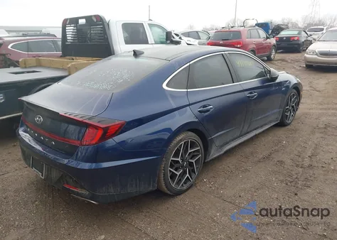 2021 Hyundai Sonata N Line z USA, uszkodzony, nr VIN 5NPEK4JC9MH105726